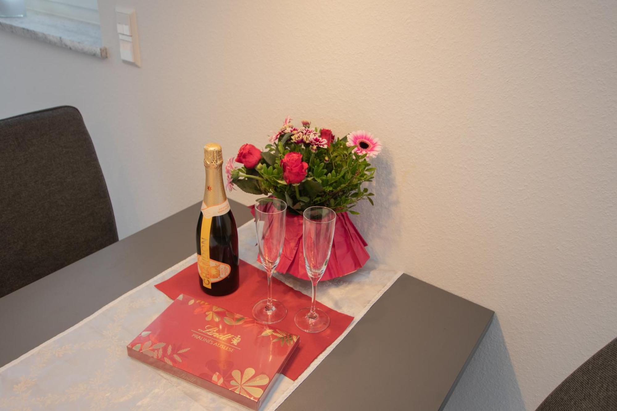 #5 Hq Studio In Bester Lage Friedrichshafen Bagian luar foto
